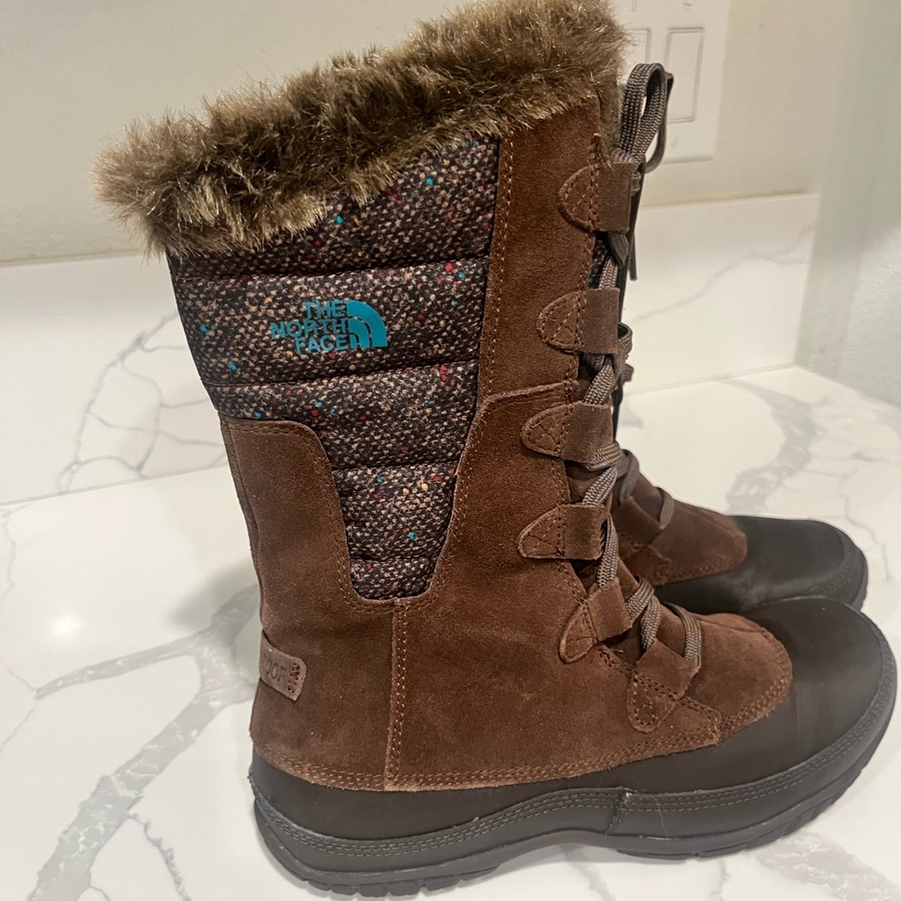 The North Face Women’s Leather Boots Nuptse Purna Size 8 Insulated & Waterproof!